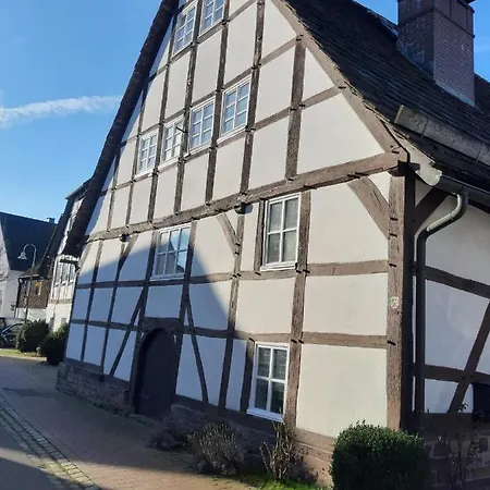 Fischerhaus Herstelle 아파트 베베르겐