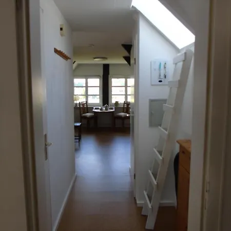Fischerhaus Herstelle 아파트 베베르겐